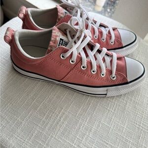 Converse Women's Rose Canvas Sneakers